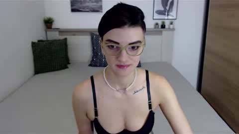 Hi there guys  My pleasure in your hands  pvt is open online show from December 6, 2024, 12:05 pm