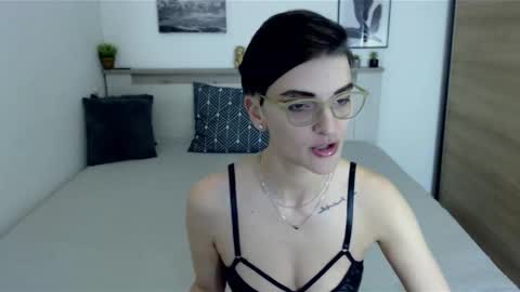 Hi there guys  My pleasure in your hands  pvt is open online show from January 6, 2025, 11:07 am