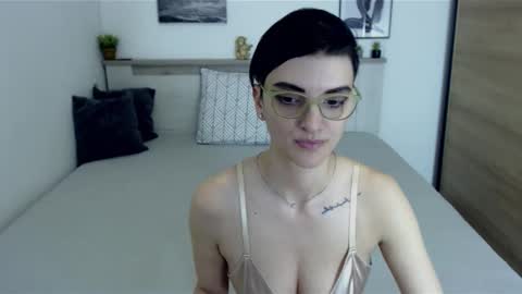Hi there guys  My pleasure in your hands  pvt is open online show from January 13, 2025, 11:19 am