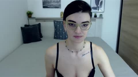 Hi there guys  My pleasure in your hands  pvt is open online show from January 22, 2025, 9:35 am