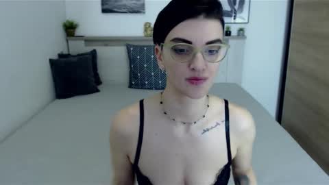 Hi there guys  My pleasure in your hands  pvt is open online show from January 23, 2025, 9:39 am