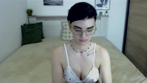 Hi there guys  My pleasure in your hands  pvt is open online show from March 8, 2025, 1:14 pm