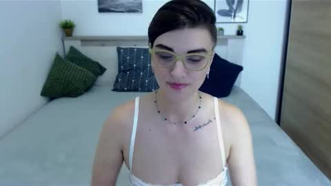 Hi there guys  My pleasure in your hands  pvt is open online show from September 28, 2025, 8:14 pm