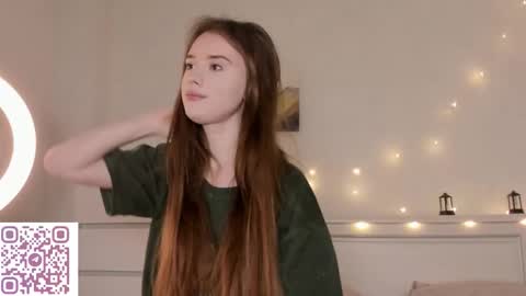 amylovesyouu online show from December 18, 2025, 1:00 am