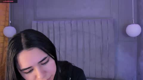 Amy ... Nice to meet u   thumb up me please its important online show from January 3, 2025, 5:17 am