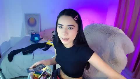 Snapshot of amyolimpo chatting on May 19, 2026, 1:56 am Amy ... Nice to meet u thumb up me please its important online show from May 19, 2026, 1:56 am