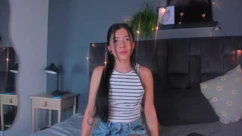 Snapshot of amypalmmer chatting on October 15, 2025, 11:43 am  AMMY  online show from October 15, 2025, 11:43 am