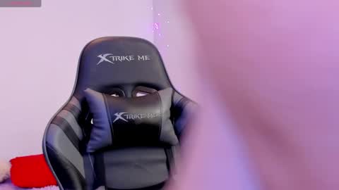 Snapshot of amypond__ chatting on September 9, 2025, 3:55 pm Amy online show from September 9, 2025, 3:55 pm