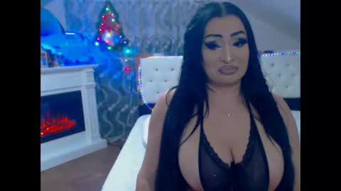 Snapshot of amyrarosera chatting on January 5, 2025, 9:36 pm Alimoonyia online show from January 5, 2025, 9:36 pm