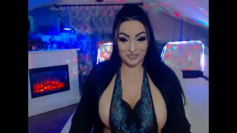 Snapshot of amyrarosera chatting on February 13, 2025, 10:00 pm Alimoonyia online show from February 13, 2025, 10:00 pm