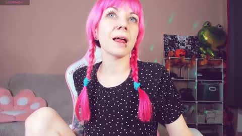 Snapshot of amyrose69 chatting on October 18, 2025, 8:20 pm Amy Rose online show from October 18, 2025, 8:20 pm