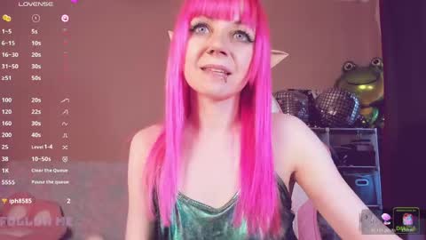 Snapshot of amyrose69 chatting on May 1, 2026, 4:33 pm Amy Rose online show from May 1, 2026, 4:33 pm