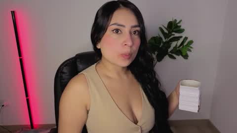 Aleja  online show from September 14, 2025, 7:18 am