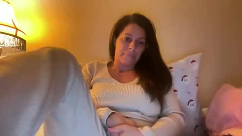 Amy Smilez online show from December 17, 2025, 2:17 am