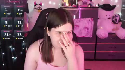 Snapshot of amyvibes chatting on October 22, 2025, 8:41 pm amyvibes online show from October 22, 2025, 8:41 pm
