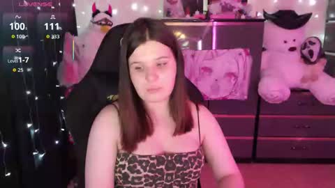 Snapshot of amyvibes chatting on October 23, 2025, 8:07 pm amyvibes online show from October 23, 2025, 8:07 pm