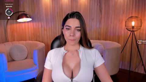 AMY WALKER online show from January 4, 2025, 1:21 pm