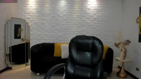 AMY WALKER online show from January 23, 2025, 10:11 am