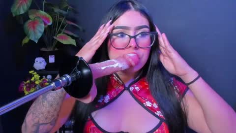 amywhitte_ online show from April 30, 2026, 3:46 am
