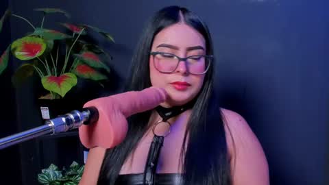 Snapshot of amywhitte_ chatting on August 10, 2026, 3:43 am amywhitte_ online show from August 10, 2026, 3:43 am