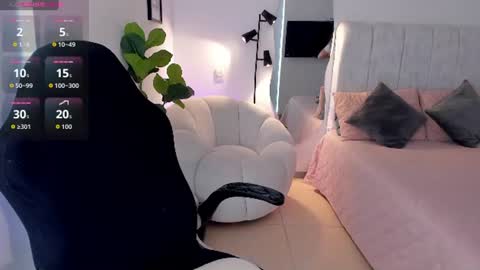    online show from June 11, 2026, 9:46 pm
