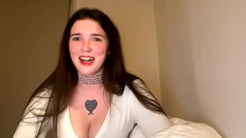 Snapshot of amyyyoxxo chatting on March 2, 2025, 8:07 pm Amyyyoxxo online show from March 2, 2025, 8:07 pm