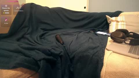 Snapshot of an4y8ot chatting on March 5, 2025, 8:53 pm A online show from March 5, 2025, 8:53 pm