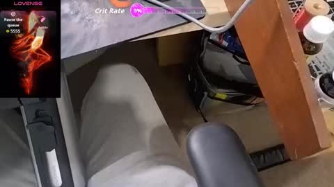 Snapshot of an4y8ot chatting on October 27, 2025, 9:13 am A online show from October 27, 2025, 9:13 am