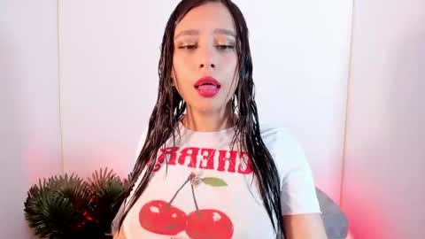 Ana online show from May 3, 2026, 3:18 pm