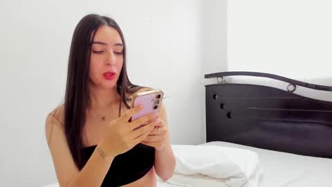 Ana  IG an castillo 1 online show from January 3, 2025, 11:35 am