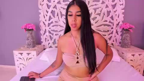 Snapshot of ana_gonzalez chatting on August 8, 2026, 9:06 pm Ana Gonzalez online show from August 8, 2026, 9:06 pm