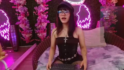 Snapshot of ana_luve chatting on March 9, 2026, 4:27 am Ana online show from March 9, 2026, 4:27 am