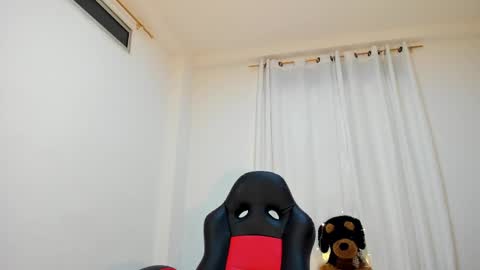 Snapshot of ana_maria__25 chatting on April 28, 2026, 2:27 am Ana online show from April 28, 2026, 2:27 am