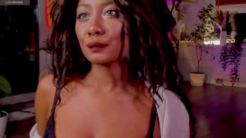 Snapshot of ana_peachy_ chatting on December 20, 2024, 7:17 pm My name is Ana. Im 22 years old not 50. Really MY BIO IS MY ONLYFANSLike and subscribe3 online show from December 20, 2024, 7:17 pm