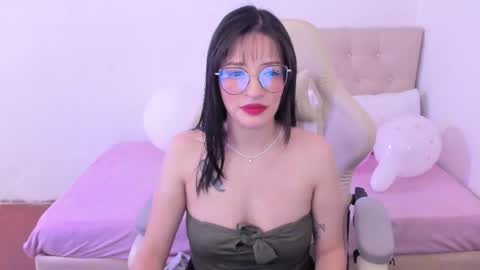 Im anna but you can call me as you want online show from January 9, 2026, 12:02 am