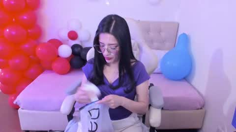 Snapshot of ana_ruuh chatting on February 27, 2026, 7:36 pm Im anna but you can call me as you want online show from February 27, 2026, 7:36 pm