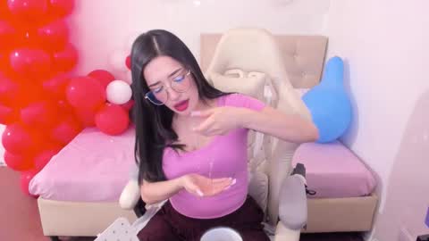 Snapshot of ana_ruuh chatting on February 28, 2026, 7:48 pm Im anna but you can call me as you want online show from February 28, 2026, 7:48 pm