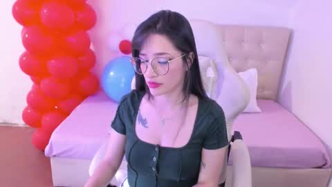 Snapshot of ana_ruuh chatting on March 8, 2026, 2:04 am Im anna but you can call me as you want online show from March 8, 2026, 2:04 am