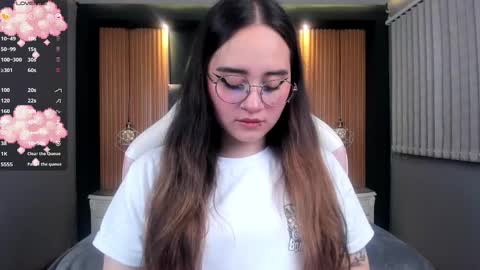 Ana online show from December 4, 2024, 8:29 pm