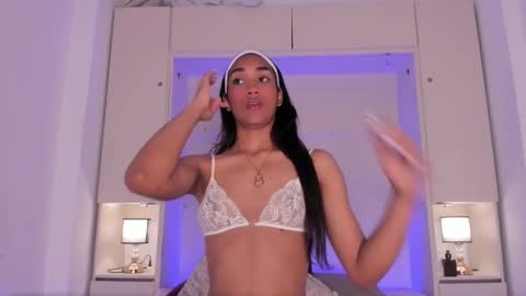 Snapshot of anaacollins_ chatting on October 3, 2025, 11:40 am anaacollins_ online show from October 3, 2025, 11:40 am