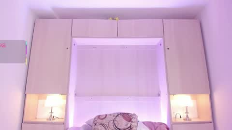 Snapshot of anaacollins_ chatting on October 20, 2025, 11:43 am anaacollins_ online show from October 20, 2025, 11:43 am