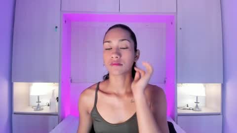 Snapshot of anaacollins_ chatting on June 13, 2026, 11:30 am anaacollins_ online show from June 13, 2026, 11:30 am