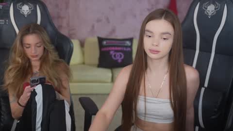 Snapshot of anabel054 chatting on November 22, 2025, 9:14 pm Anabel Kira Zlata Kira Elice Lana Dominika Sofy Kaila Bridget online show from November 22, 2025, 9:14 pm