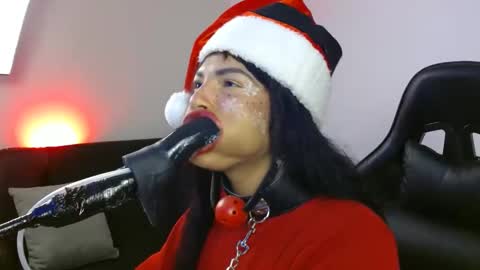 anabel alice gandara  online show from December 16, 2024, 7:15 am