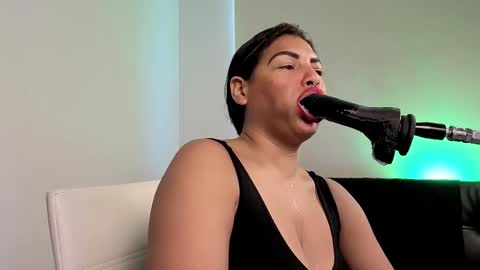 Anabel Alice Gandara online show from May 5, 2026, 4:04 pm