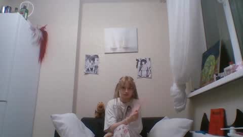 Snapshot of anabelbrando chatting on June 21, 2026, 5:59 pm Malvina online show from June 21, 2026, 5:59 pm