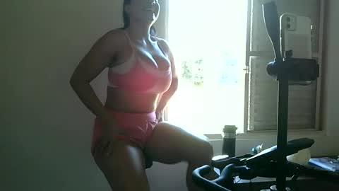 Snapshot of anabelenogueira1 chatting on June 19, 2026, 1:37 pm anabelenogueira1 online show from June 19, 2026, 1:37 pm