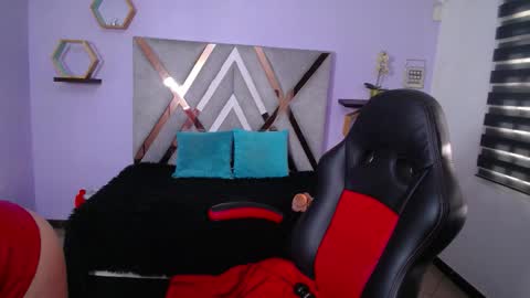 Snapshot of anabella_thompson chatting on October 16, 2025, 11:44 am Anabella online show from October 16, 2025, 11:44 am