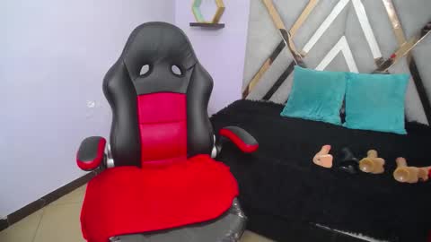 Snapshot of anabella_thompson chatting on October 20, 2025, 11:32 am Anabella online show from October 20, 2025, 11:32 am