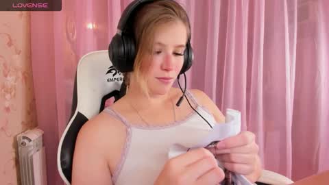 Snapshot of anabelmelody chatting on October 23, 2025, 6:17 pm AnabelMelody online show from October 23, 2025, 6:17 pm